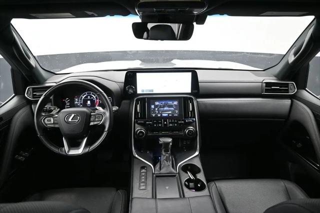 2023 Lexus LX Luxury