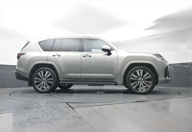 2023 Lexus LX Luxury
