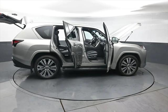 2023 Lexus LX Luxury