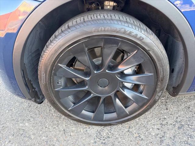2023 Tesla Model Y Long Range Dual Motor All-Wheel Drive