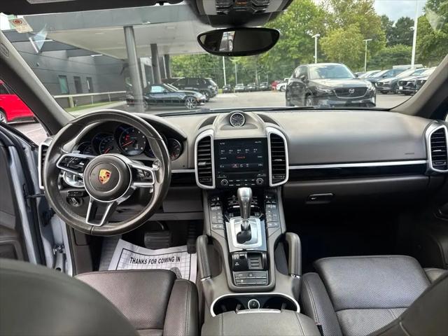2017 Porsche Cayenne Platinum Edition