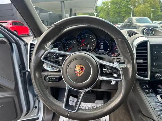 2017 Porsche Cayenne Platinum Edition
