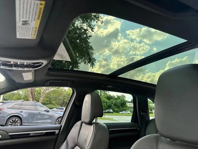 2017 Porsche Cayenne Platinum Edition
