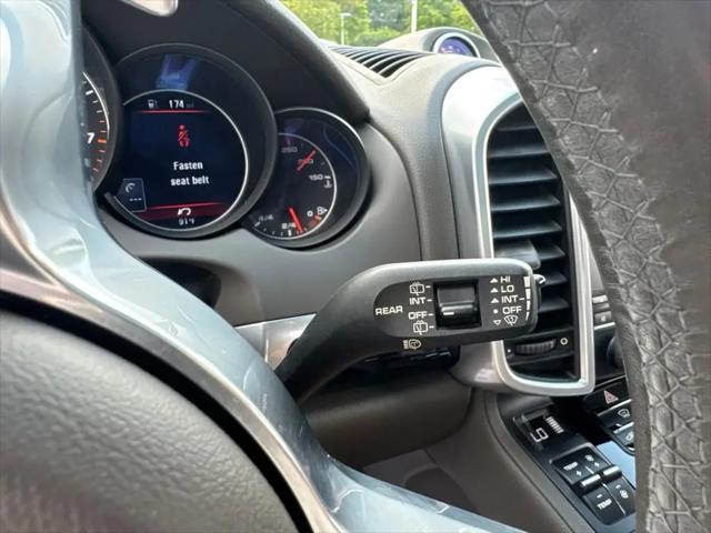 2017 Porsche Cayenne Platinum Edition