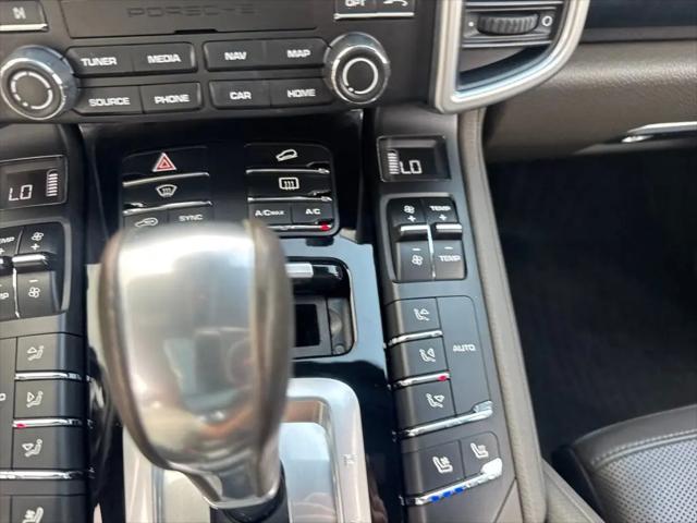 2017 Porsche Cayenne Platinum Edition