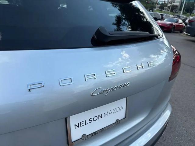 2017 Porsche Cayenne Platinum Edition