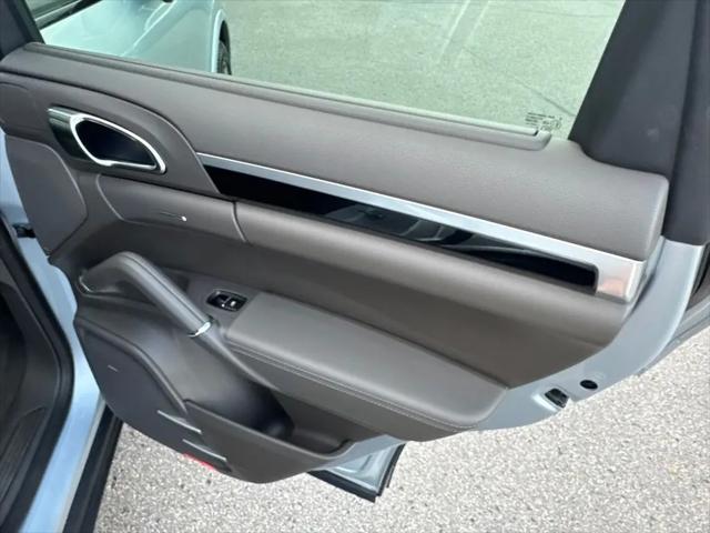 2017 Porsche Cayenne Platinum Edition