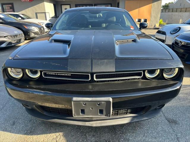 2016 Dodge Challenger SXT