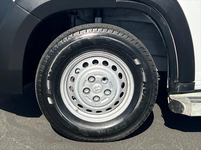 2025 Ram ProMaster 2500 Cargo Van Tradesman Low Roof 136 WB w/Pass Seat