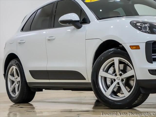 2020 Porsche Macan Macan