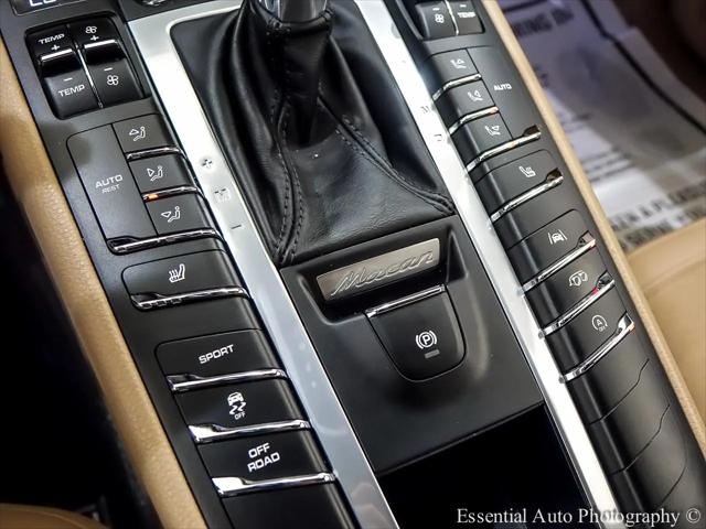2020 Porsche Macan Macan