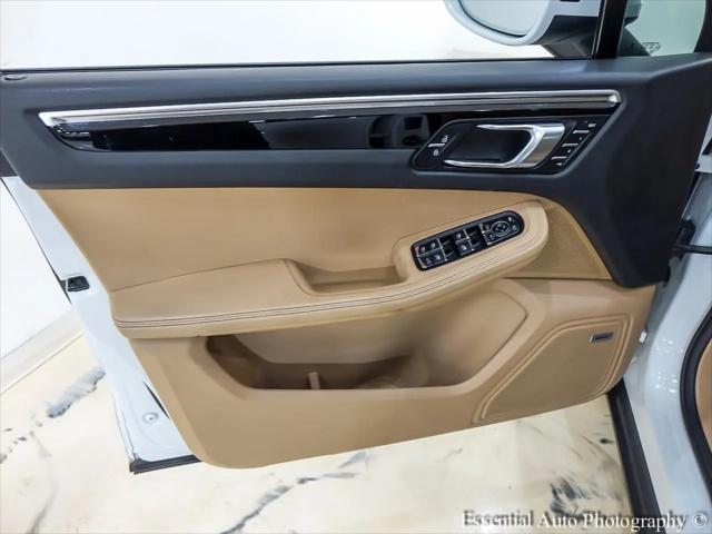 2020 Porsche Macan Macan