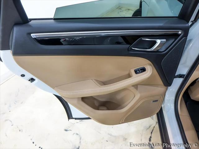 2020 Porsche Macan Macan