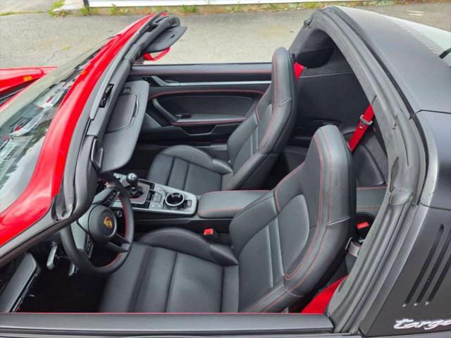 2021 Porsche 911 Targa 4S Heritage Design Edition