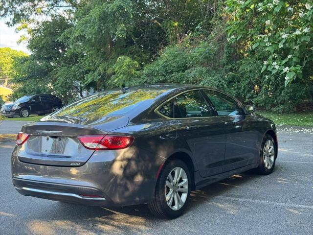 2015 Chrysler 200 Limited