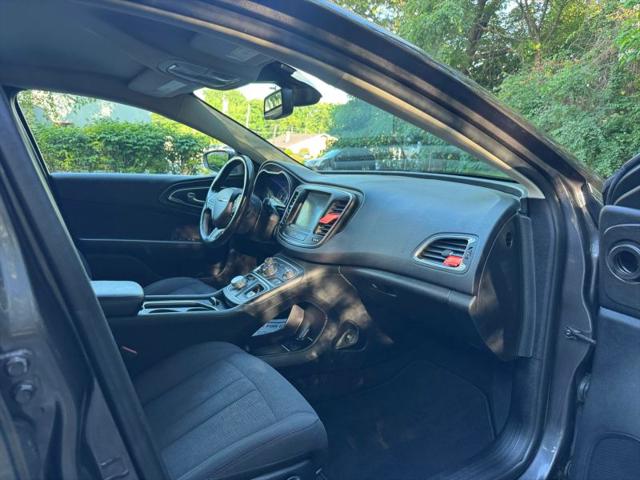 2015 Chrysler 200 Limited