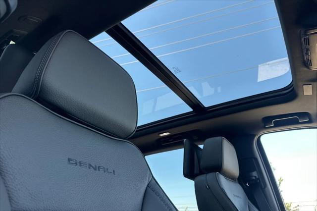 2026 GMC Yukon XL 4WD Denali