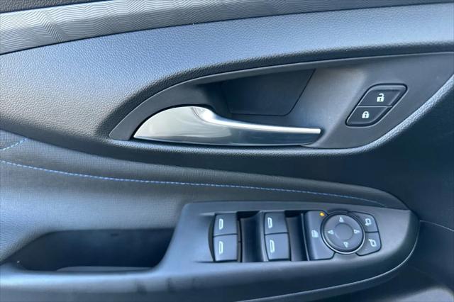 2026 Buick NV Sport Touring FWD