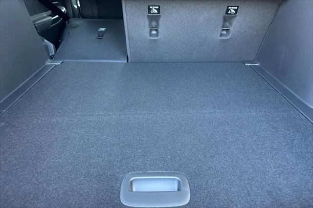 2026 Buick NV Sport Touring FWD