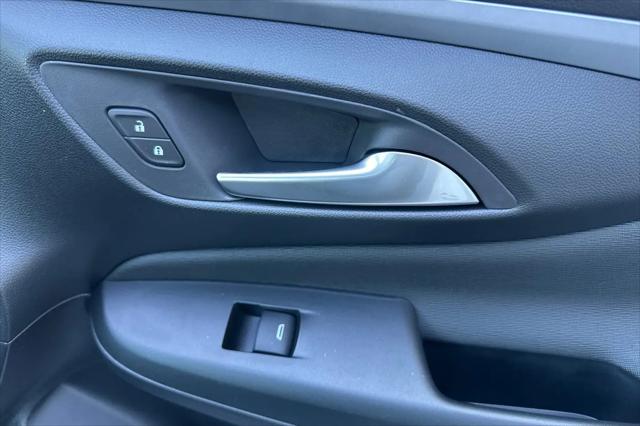 2026 Buick NV Preferred FWD