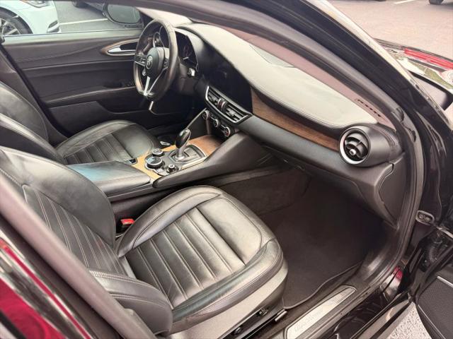 2017 Alfa Romeo Giulia Ti RWD