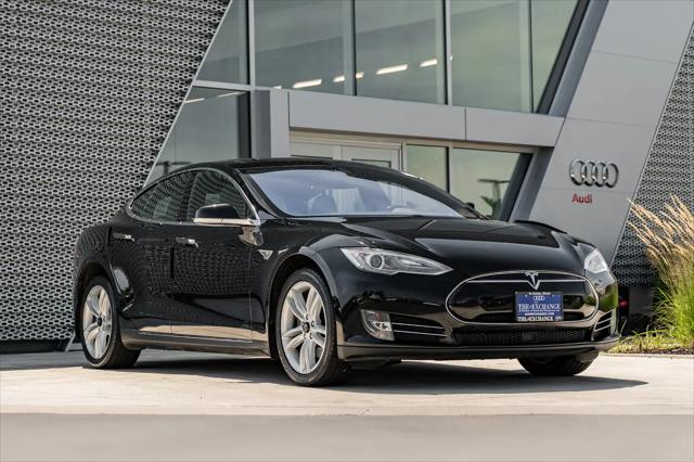 2015 Tesla Model S 85D for sale in St. Charles, IL