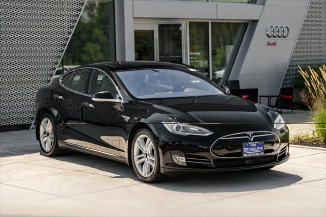 2015 Tesla Model S 85D
