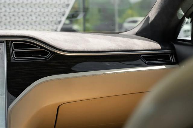 2015 Tesla Model S 85D