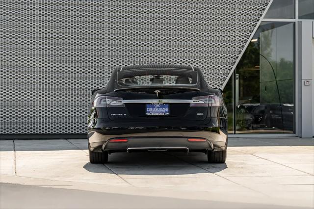 2015 Tesla Model S 85D