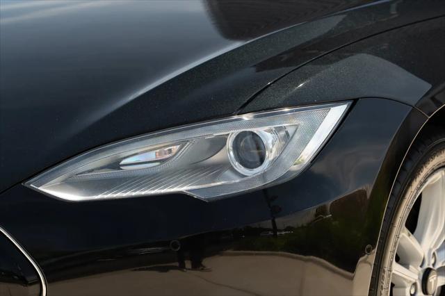 2015 Tesla Model S 85D