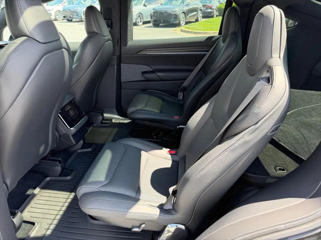 2026 Tesla Model X Plaid