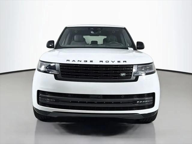 2026 Land Rover Range Rover P530 SE
