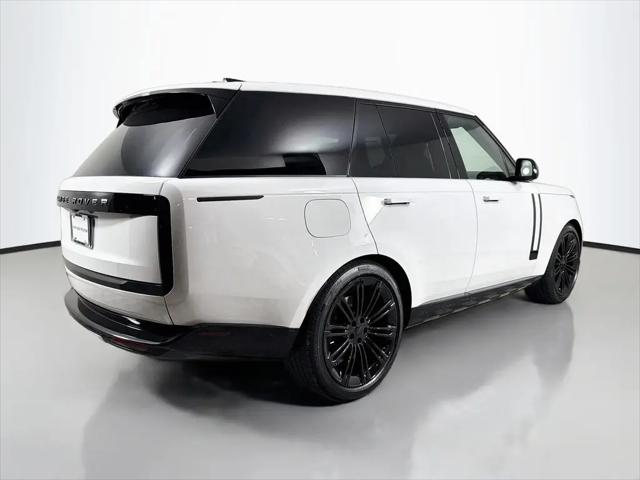 2026 Land Rover Range Rover P530 SE
