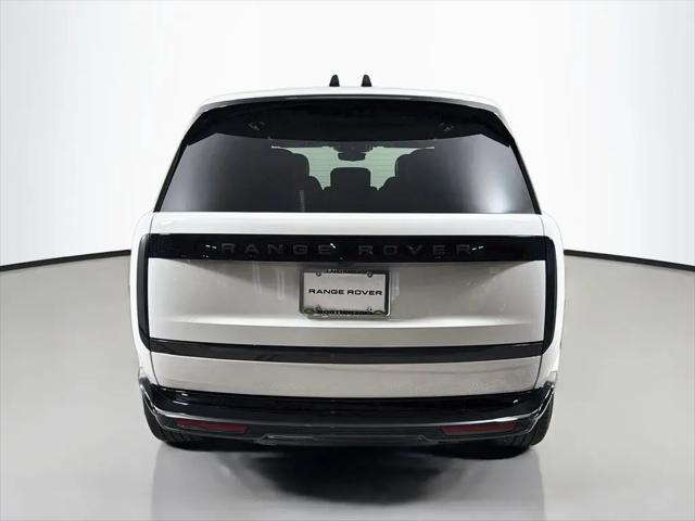 2026 Land Rover Range Rover P530 SE