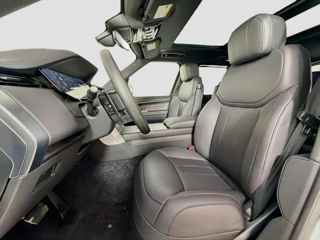 2026 Land Rover Range Rover P530 SE