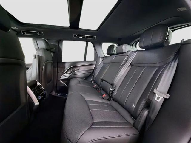 2026 Land Rover Range Rover P530 SE