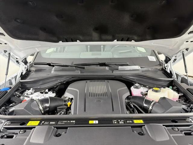 2026 Land Rover Range Rover P530 SE