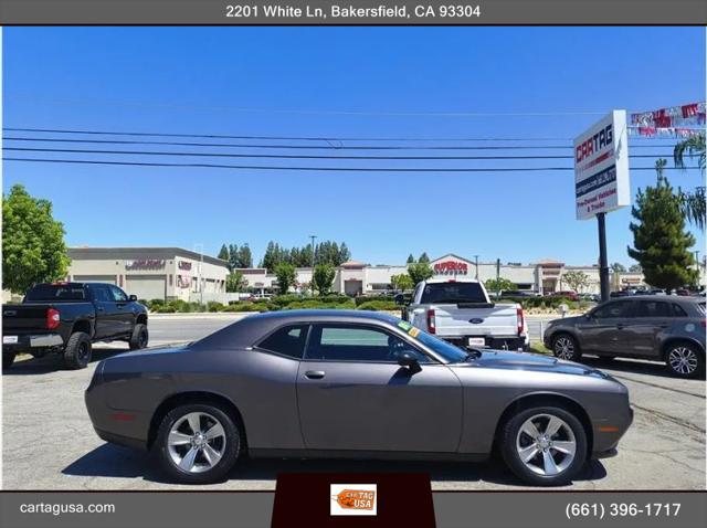 2016 Dodge Challenger SXT