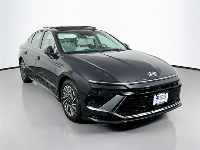2026 Hyundai Sonata Hybrid Limited for sale in Madison, WI