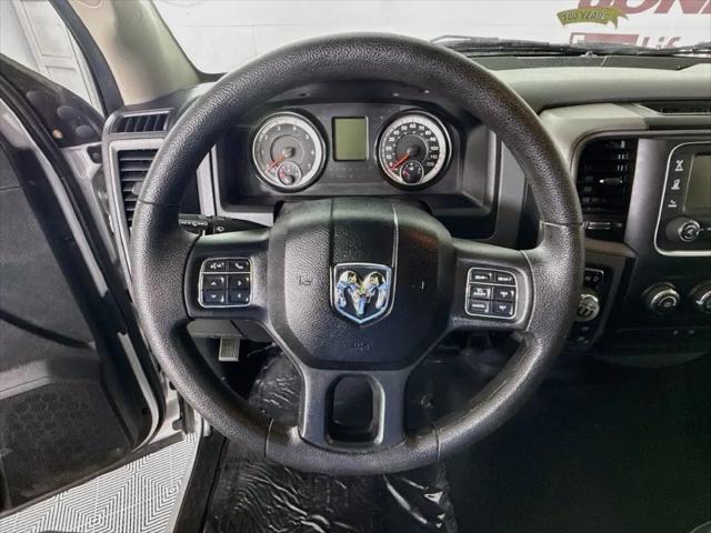 2017 Ram 1500 Express Quad Cab 4x4 64 Box