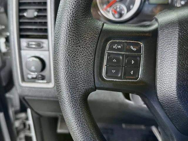 2017 Ram 1500 Express Quad Cab 4x4 64 Box
