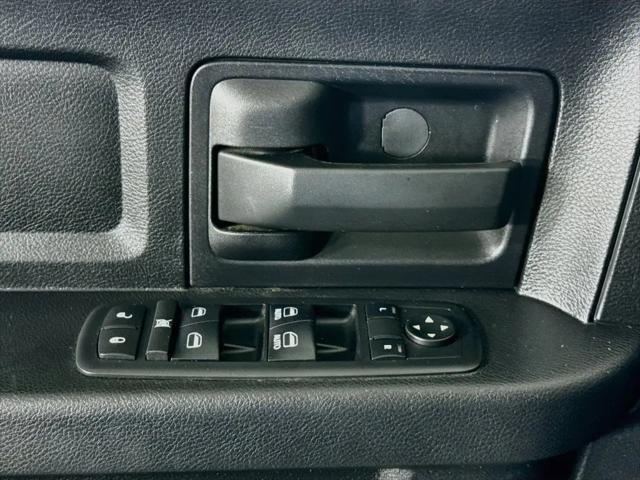 2017 Ram 1500 Express Quad Cab 4x4 64 Box
