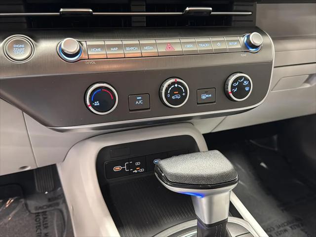 2027 Hyundai Kona SE