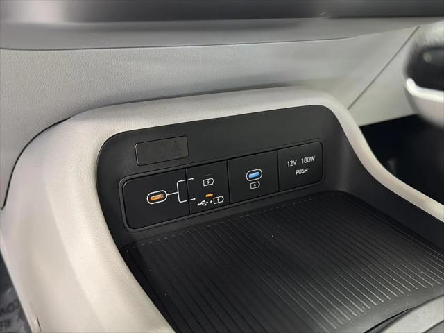 2027 Hyundai Kona SE