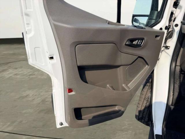 2024 Ford Transit Cargo Van w/RWB