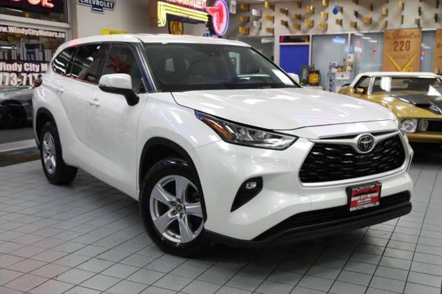 2020 Toyota Highlander LE for sale in Chicago, IL