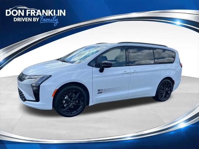 2027 Chrysler Pacifica Select for sale in Campbellsville, KY