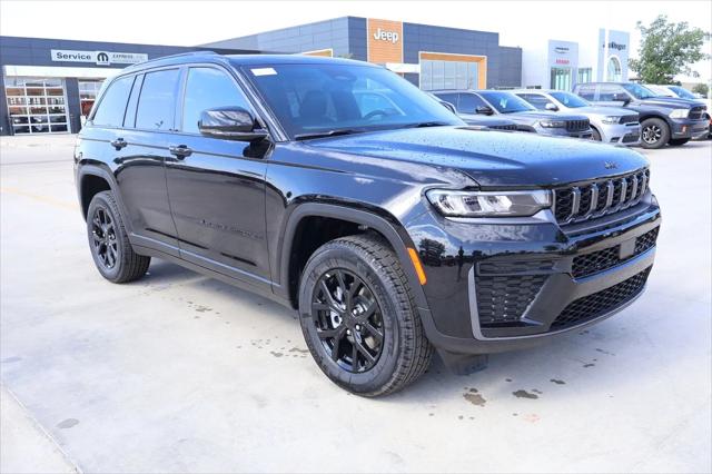 2026 Jeep Grand Cherokee Altitude 4x4 for sale in Yukon, OK