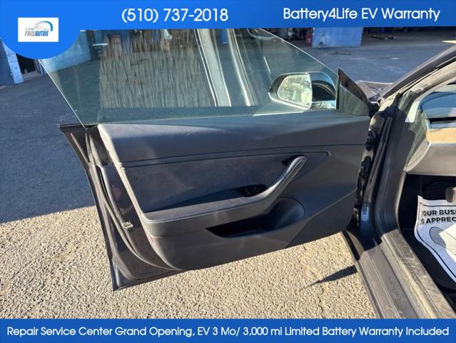 2021 Tesla Model 3 Standard Range Plus Rear-Wheel Drive