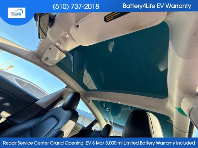 2021 Tesla Model 3 Standard Range Plus Rear-Wheel Drive